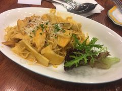 -玛格萝妮比萨屋(四平店)