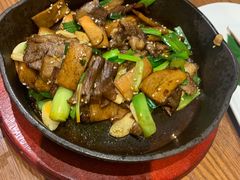 -云海肴·汽锅鸡·云南菜(天山百盛优客店)