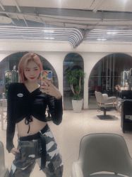 -BULB STUDIO 巴柏明星发型工作室