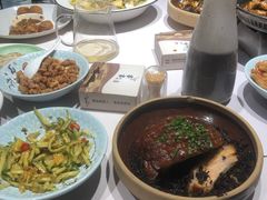 -客家大院·非遗赣南客家菜(郁孤台店)