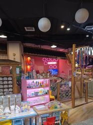 -卡通尼乐园(新达汇三林店)