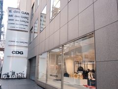 -川久保玲(大阪店)