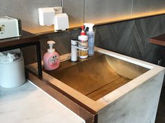 -NIUNIUPARK和牛螃蟹(龙湖杭州滨江天街店)
