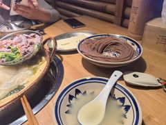 -洱火云南酸菜牛肉火锅(石景山当代商城店)