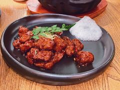 红酒泡沫牛仔粒-荟廷·晶萃(陆家嘴尚悦湾店)