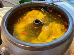 -云海肴·汽锅鸡·云南菜(天山百盛优客店)