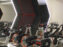 -英派斯健身旗舰店(海信国际中心馆)