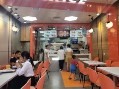 大堂-华莱士·全鸡汉堡(渔安店)