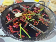 -正贰捌经重庆老火锅(建设路店)