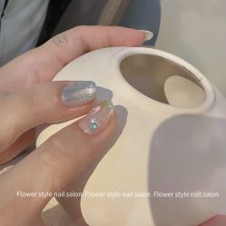 -花系美·美甲美睫精品店