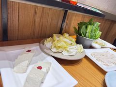 -额尔敦传统涮.冰煮羊火锅(乌兰察布体育场店)