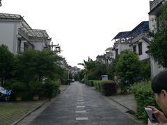 -姚记抚仙湖野生菌石锅鱼庄