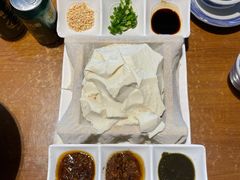 一块豆腐-95号酱骨·一块豆腐(展春园西路店)
