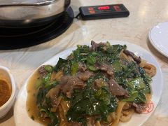 -粤潮牛肉火锅店(江南大道店)
