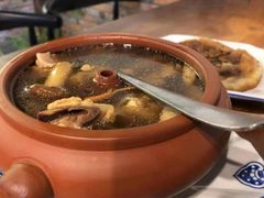 -小厨子私房菜·云南美食店