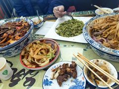 -壹阁胡羊焖饼(特色小吃街店)