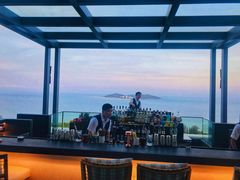 -瑰丽酒店·海吧·天际下午茶·现场DJ·天台酒吧