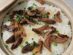 腊味双拼钵仔饭-乜都得港式茶楼(天贵路店)
