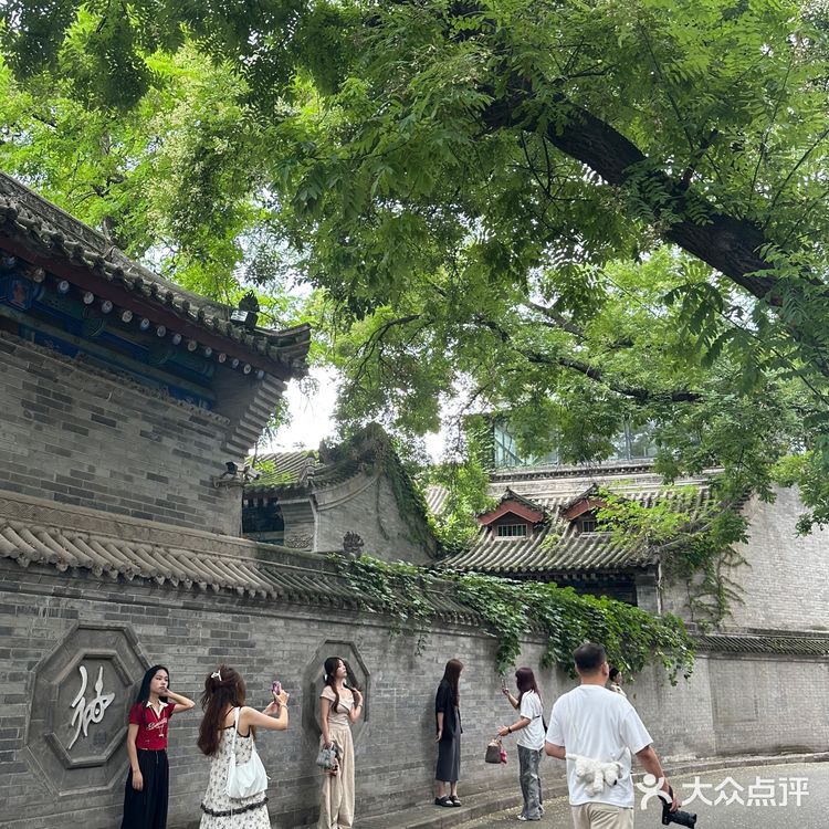 西安钟楼附近！超多人逛吃的宝藏地方