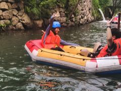 -安吉龙王山峡谷漂流