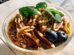 烤无花果蜂蜜燕麦酸奶-The Rug Cafe(王府中环店)