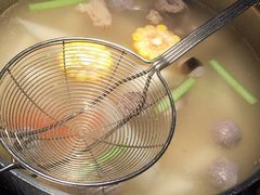 招牌牛骨清汤锅-左庭右院鲜牛肉火锅(环球港店)