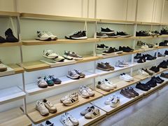 -hotwind热风(世纪东方广场店)