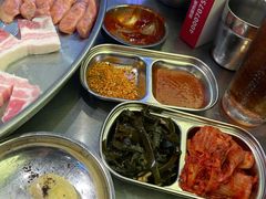 -哈哈碳都·牛肋条无限自助烤肉(台江万达店)