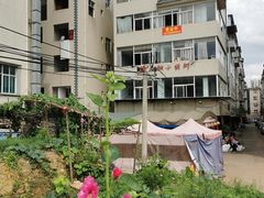 -龙翔小猪脚(龙头街店)