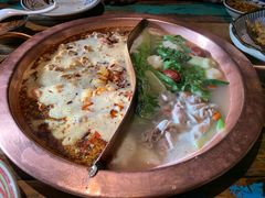 -房子红了鱼豆花重庆老火锅(广厦学院店)