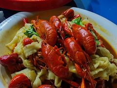 -老东镇啤酒屋海鲜加工·蒸汽海鲜·海鲜烧烤(台东店)