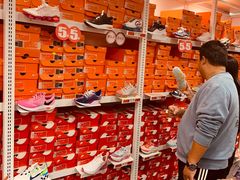 -上海置地广场(南京东路店)