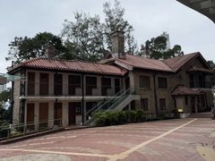 -香港大学