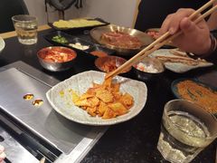 -臻牛烤肉