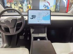 -TESLA 特斯拉(广州天环广场体验店)