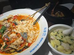 -坛宗剁椒鱼头(河西王府井店)