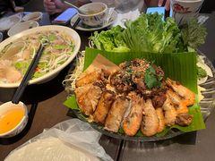 -大头虾越式风味餐厅(光明广场店)