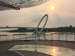 -南京眼步行桥