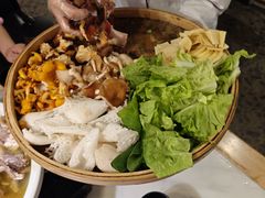 -滇铺子(欣都龙城店)