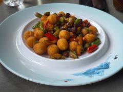 -苗阿哥酸汤牛肉火锅(体育场店)