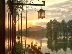 -东湖食堂·湖景餐厅•会议