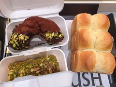 -HOT CRUSH趁热集合·现烤面包(环球港店)