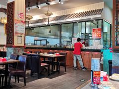 大堂-华盛园卷子王农家菜水库鱼