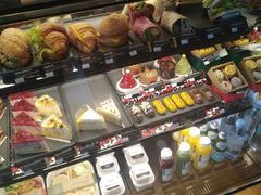 -星巴克(杭州临平万达广场店)