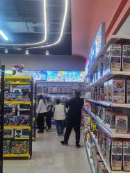-卡通派潮品玩具折扣仓(青岛新城吾悦广场店)