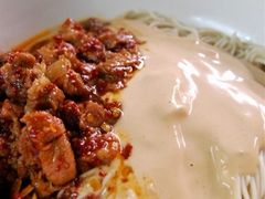 麻酱拌面加辣肉-老地方面馆(思南路店)