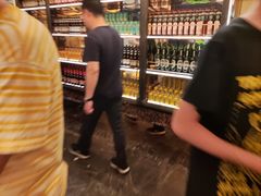 -钱小奴海鲜自助黑金店(杭州滨江龙湖店)