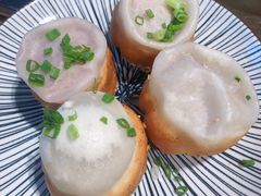鲜肉虾仁生煎-龍堂蟹黄小笼包(万家丽店)