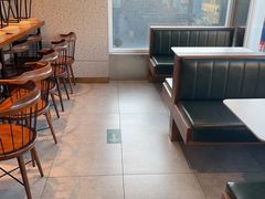 -德克士(亚中商城店)