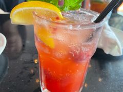 蜜桃山丘-Chili's Cafe&Bar奇利斯(滨江店)